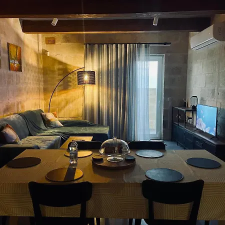Tac-cnic Heritage Living - Spectacular Views Apartman